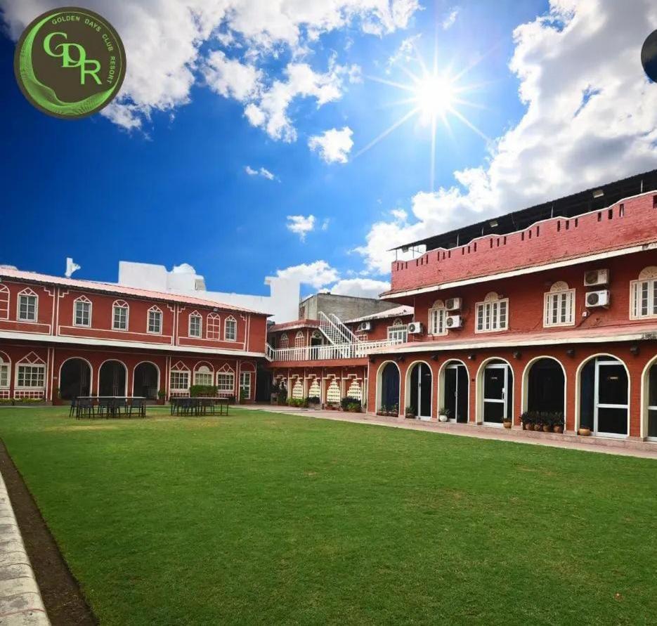 Gdc Resort Джапур Экстерьер фото
